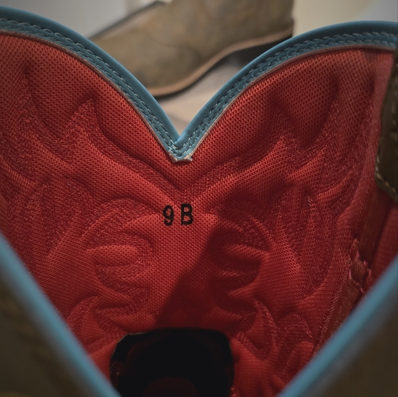 Ariat Boots Women Delilah in Brown Size 9 - Picture 5 of 6